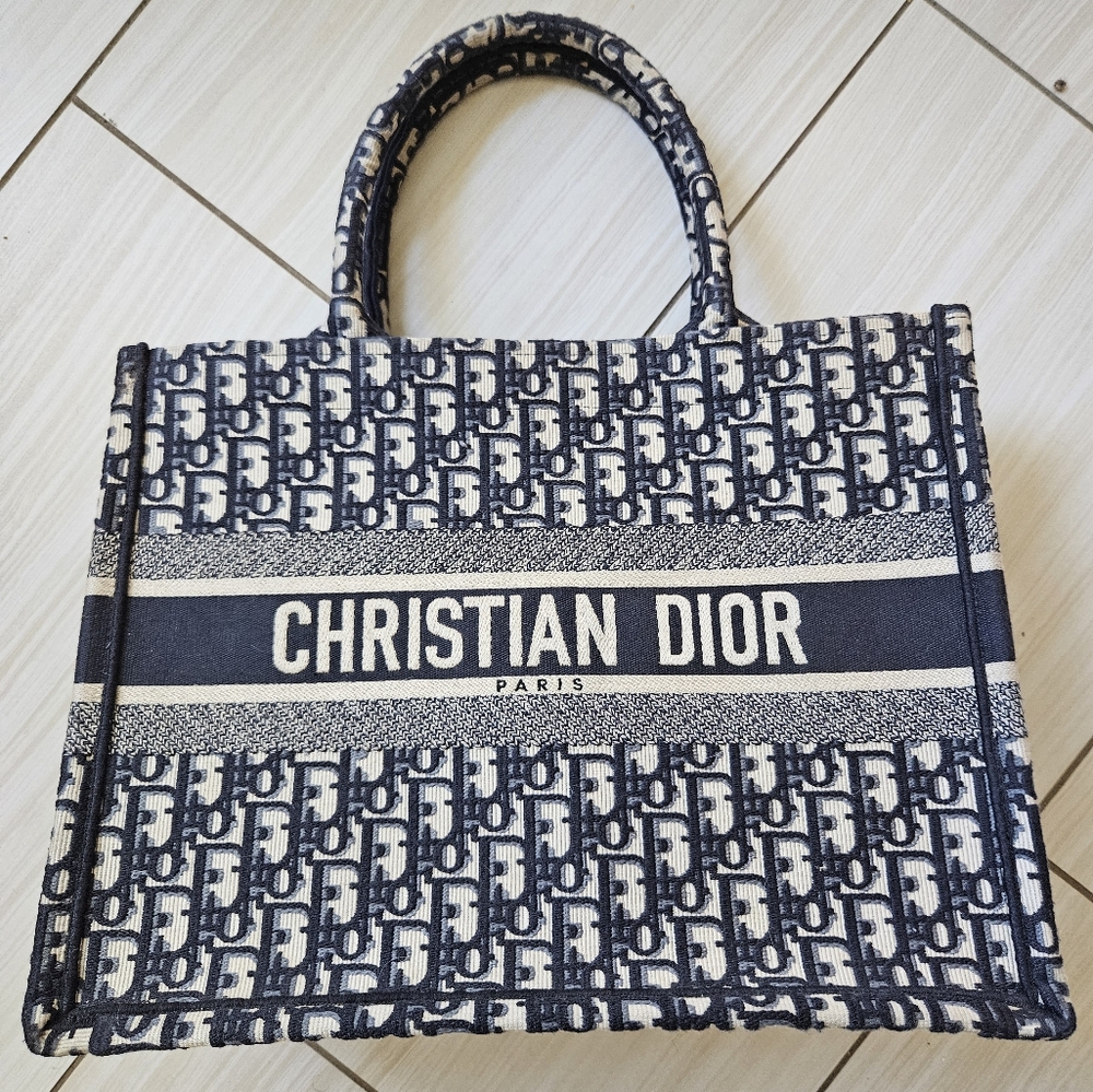 Tote